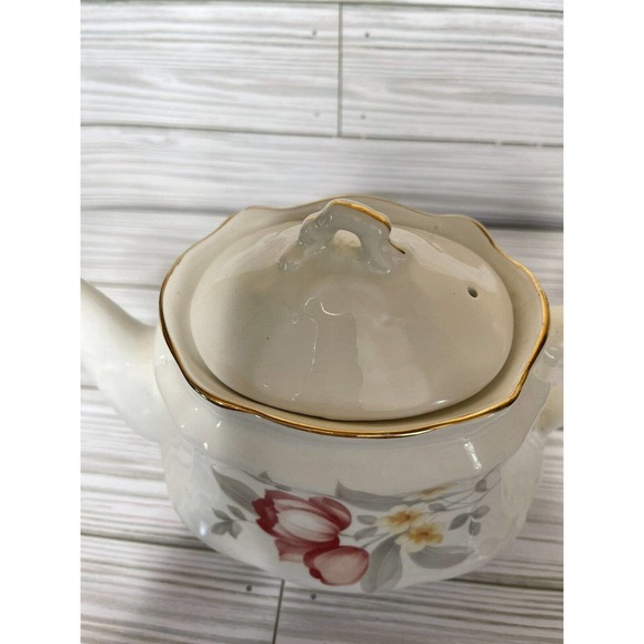 Vintage Arthur Wood (England) Floral Teapot with Gold Gilding 6102 AS IS READ! - Picture 6 of 11